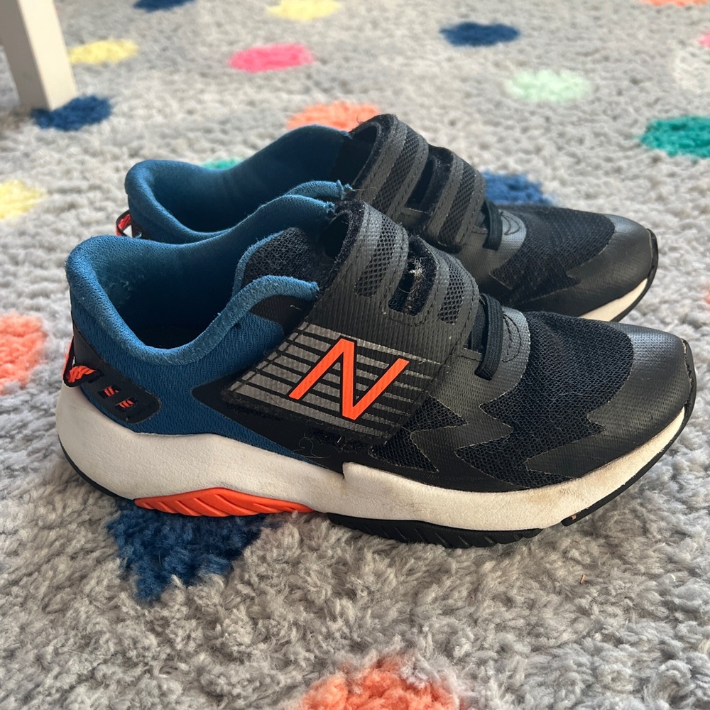 New Balance Kids size 1 - sneakers